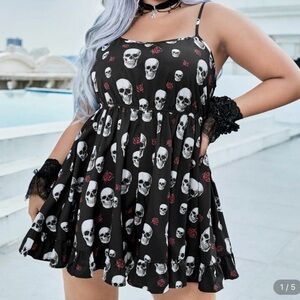 SHEIN Skull floral romper